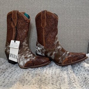 MYRA BAG‎ Kelsey Short Cowboy Boots Brown Hair On Hide 6-11 NWT